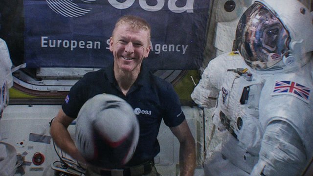 Six Nations 2016: Astronaut Tim Peake launches BBC coverage from space