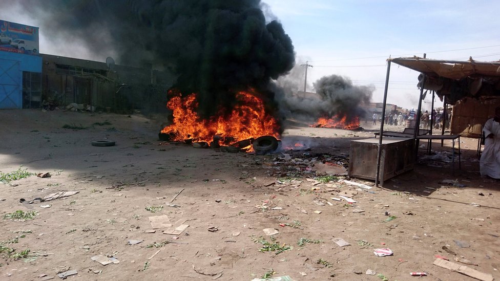 احتجاجات السودان تحولت إلى عنف في عطبرة