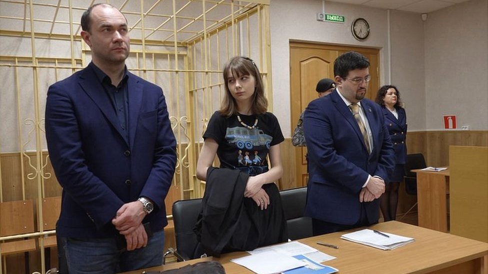Olesya Krivtsova en la corte.