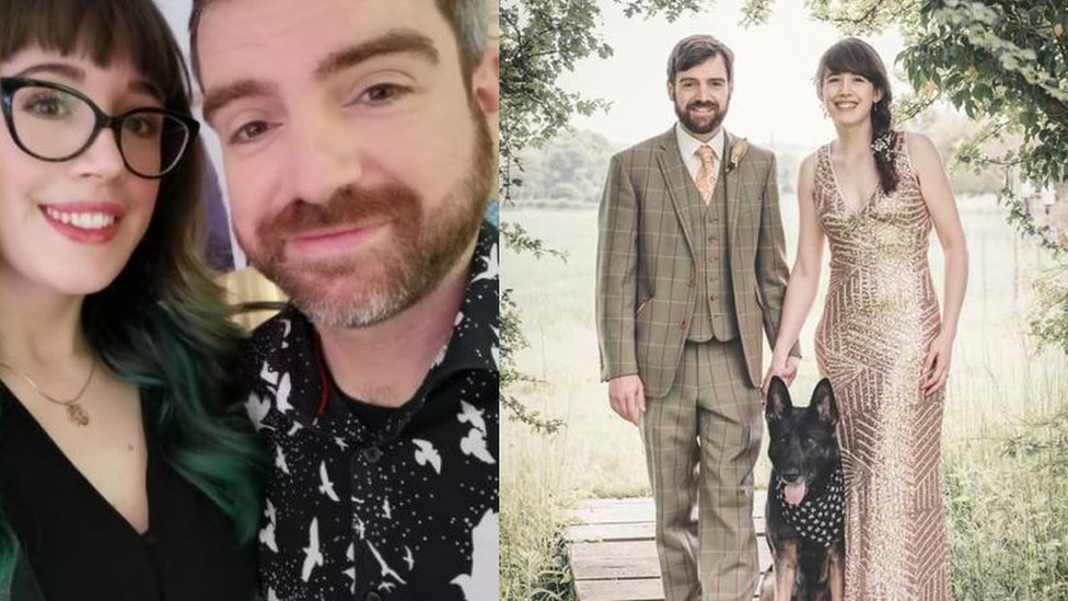 أشلي فوستر وزوجته بيث هيل