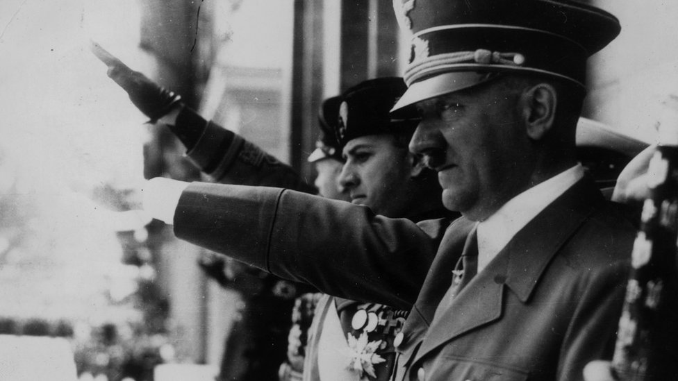 A inicios de su gobierno, Hitler prohibió las drogas recreacionales, pero posteriormente su régimen impulsó el uso de metanfetaminas entre sus tropas Adolfo Hitler