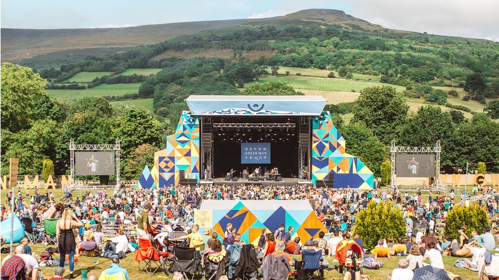 Green Man festival in the Brecon Beacons to attract 25,000 - BBC News