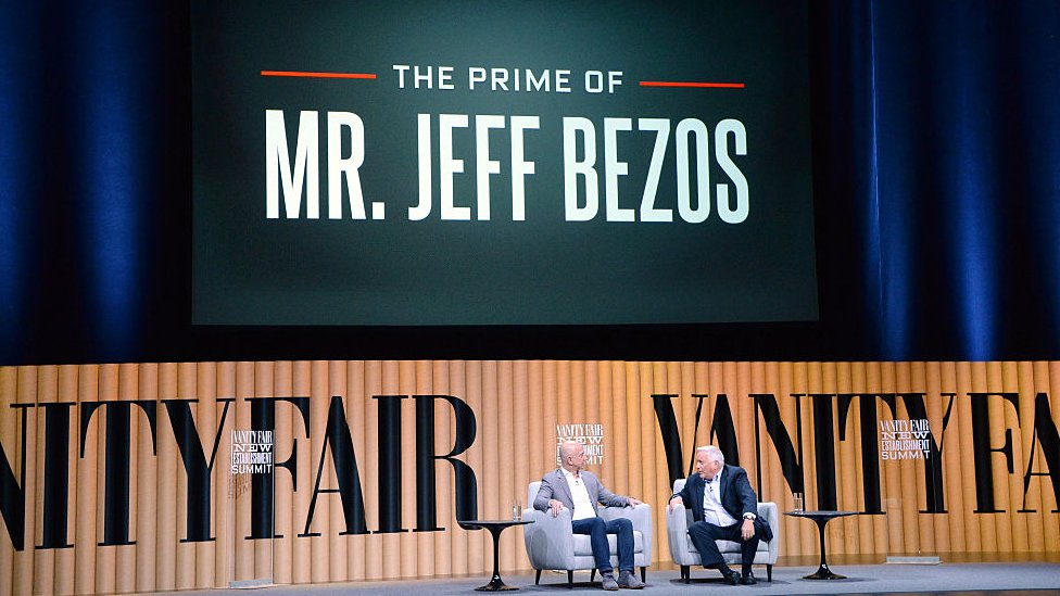 Acto de Vanity Fair en el que Jeff Bezos es el invitado