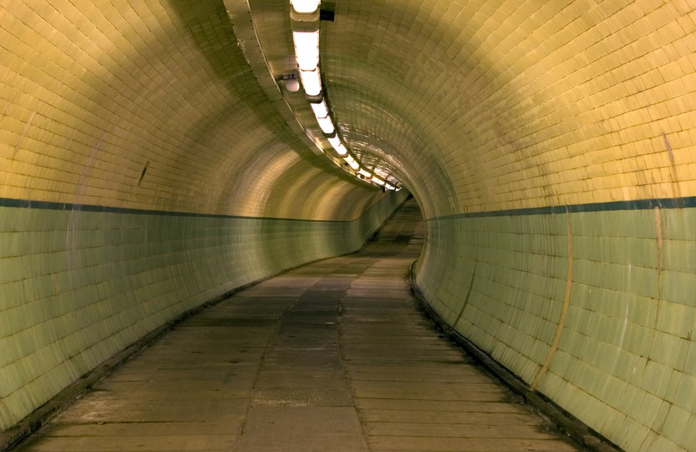 Пешеходный туннель Тайн