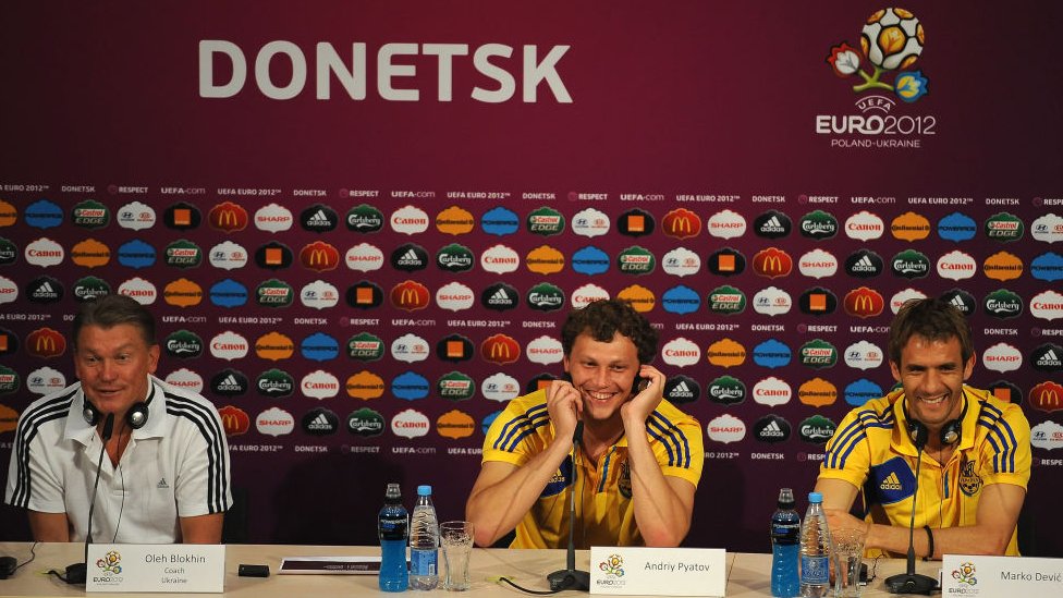 Una conferencia de prensa de la Euro 2012 en Donetsk