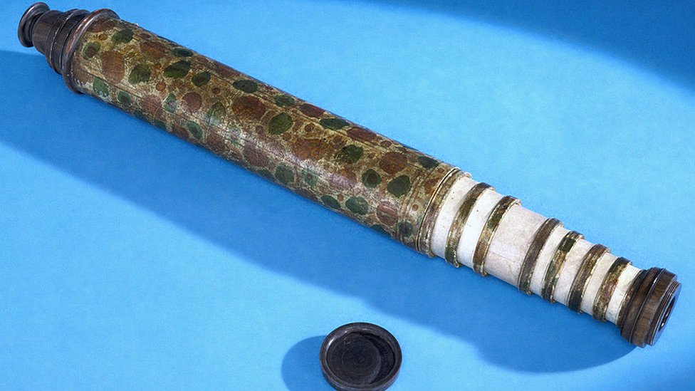 Los telescopios tardarían tres siglos en llegar. Uno de los primeros telescopios