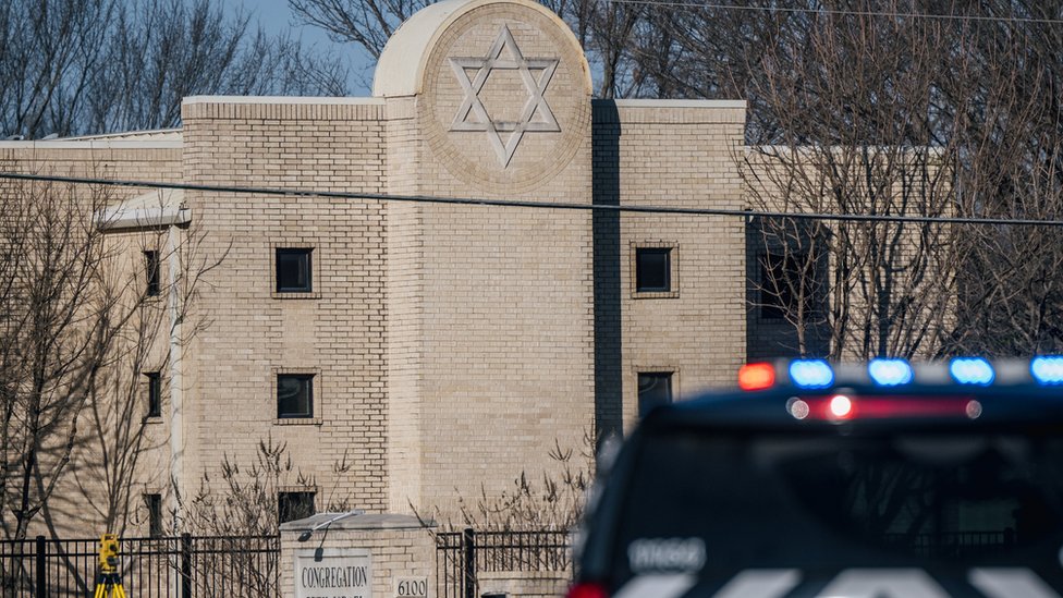 Texas synagogue hostage-taker was British - BBC News