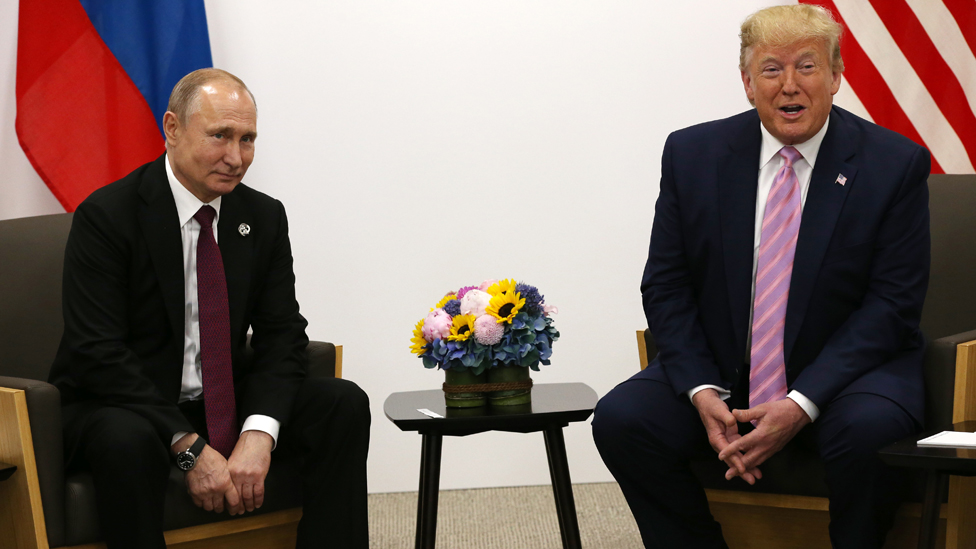Президент России Владимир Путин и его американский коллега Дональд Трамп встретились на саммите G20 в Осаке в июне.