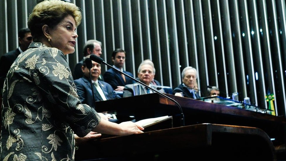 Dilma discursa no Senado