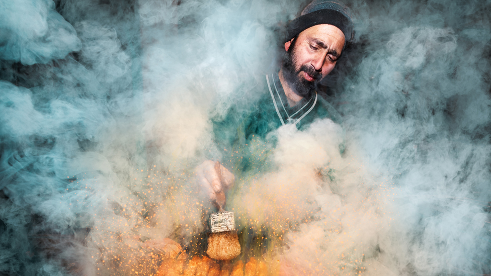 A curiosa foto de vendedor de kebab que ganhou prêmio internacional