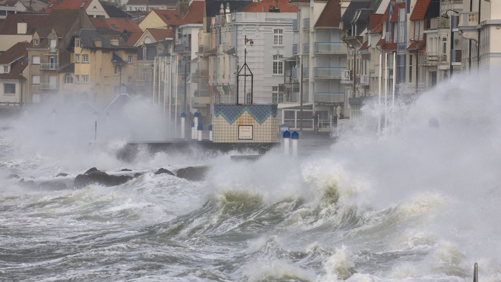 Waves crash against the breakwater during Storm Eunice in Wimereux, France