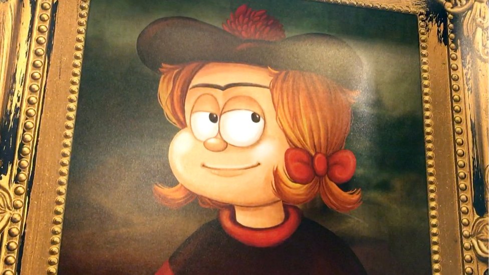 Minnie Lisa Unveiled At Beano Exhibition In Dundee Bbc News 