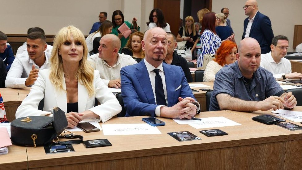 Odbornici liste okupljene oko Srpske napredne stranke u Skupštini Beograda