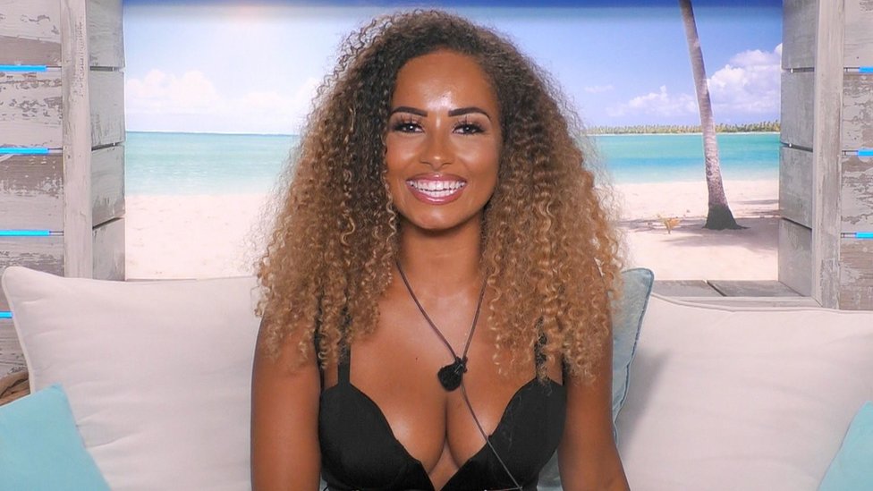 Love Island Amber And Greg Crowned 2019 Winners In Live Final Bbc News