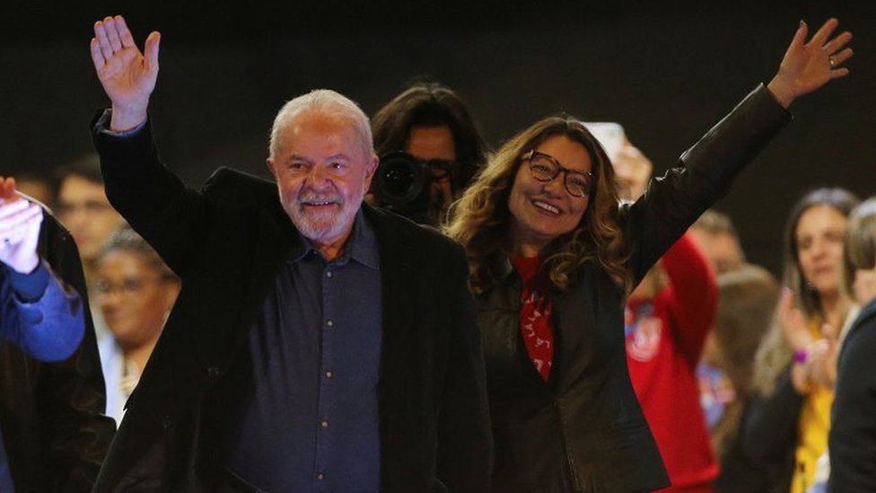 Lula y su esposa