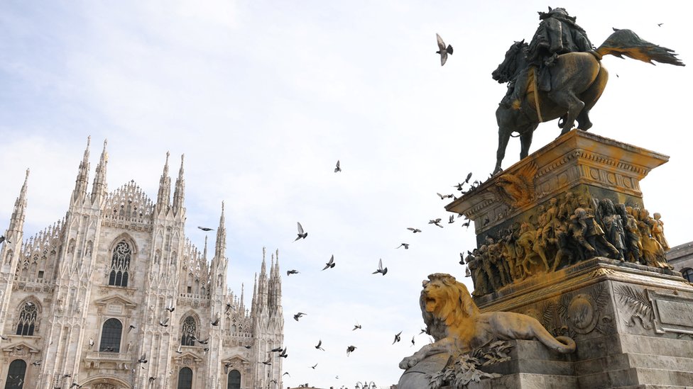 boja, spomenik, klimatski protest, Italija