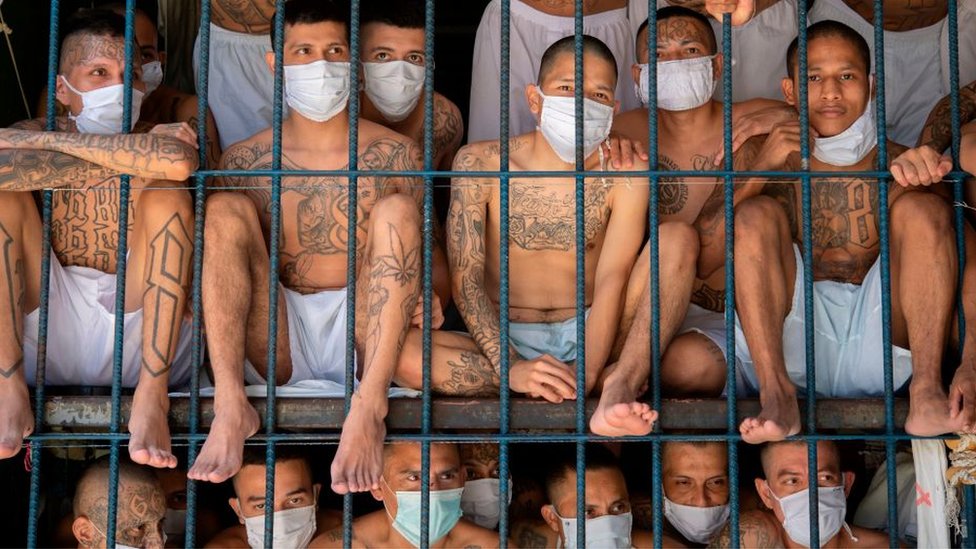 Los 6 países de América Latina y el Caribe donde la cantidad de presos  duplica, triplica y hasta cuadriplica la capacidad de las cárceles - BBC  News Mundo