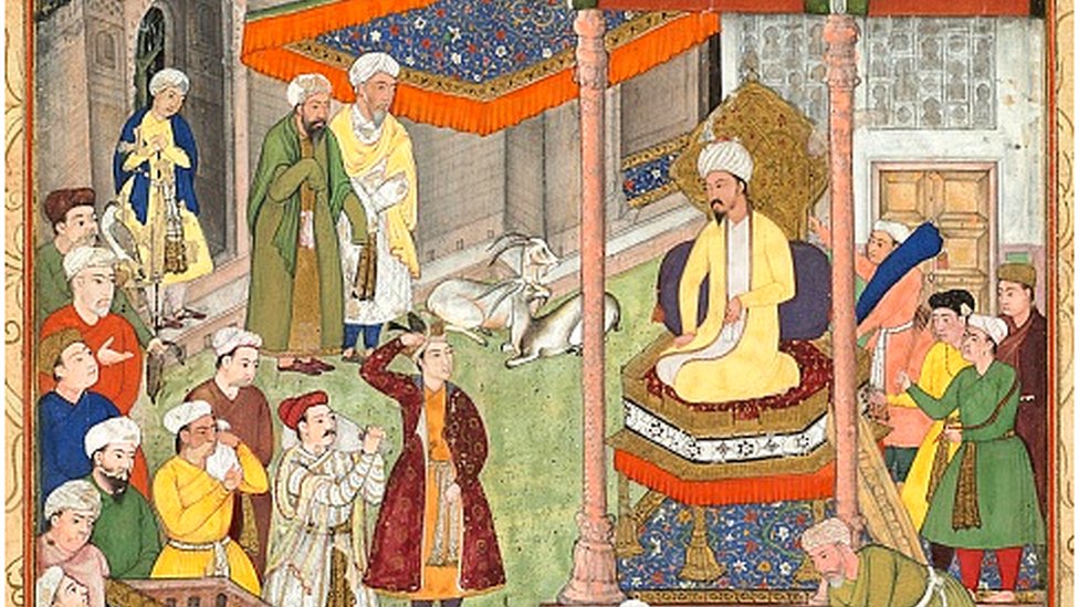 حذف تاريخ الحكام المسلمين من الكتب الدراسية يثير الجدل في الهند 3 توجد روايات تاريخية عن أعمال البلاط الإمبراطوري في سجلات المغول مثل أكبرنامة