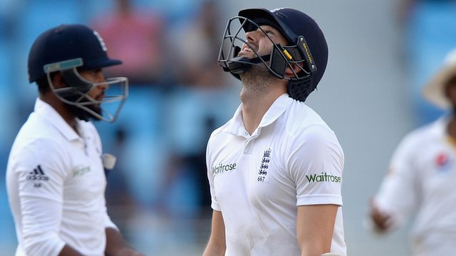 England lose second test to Pakistan