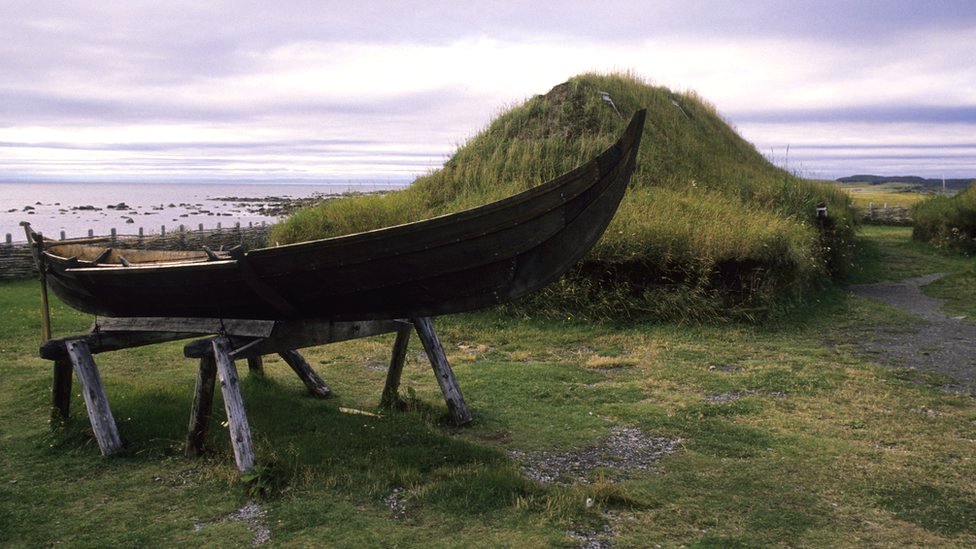 Replika vikinške kuće i drugih predmeta u mestu Lans o Medouz u kanadskom Njufaundlendu stari su oko 1.000 godina