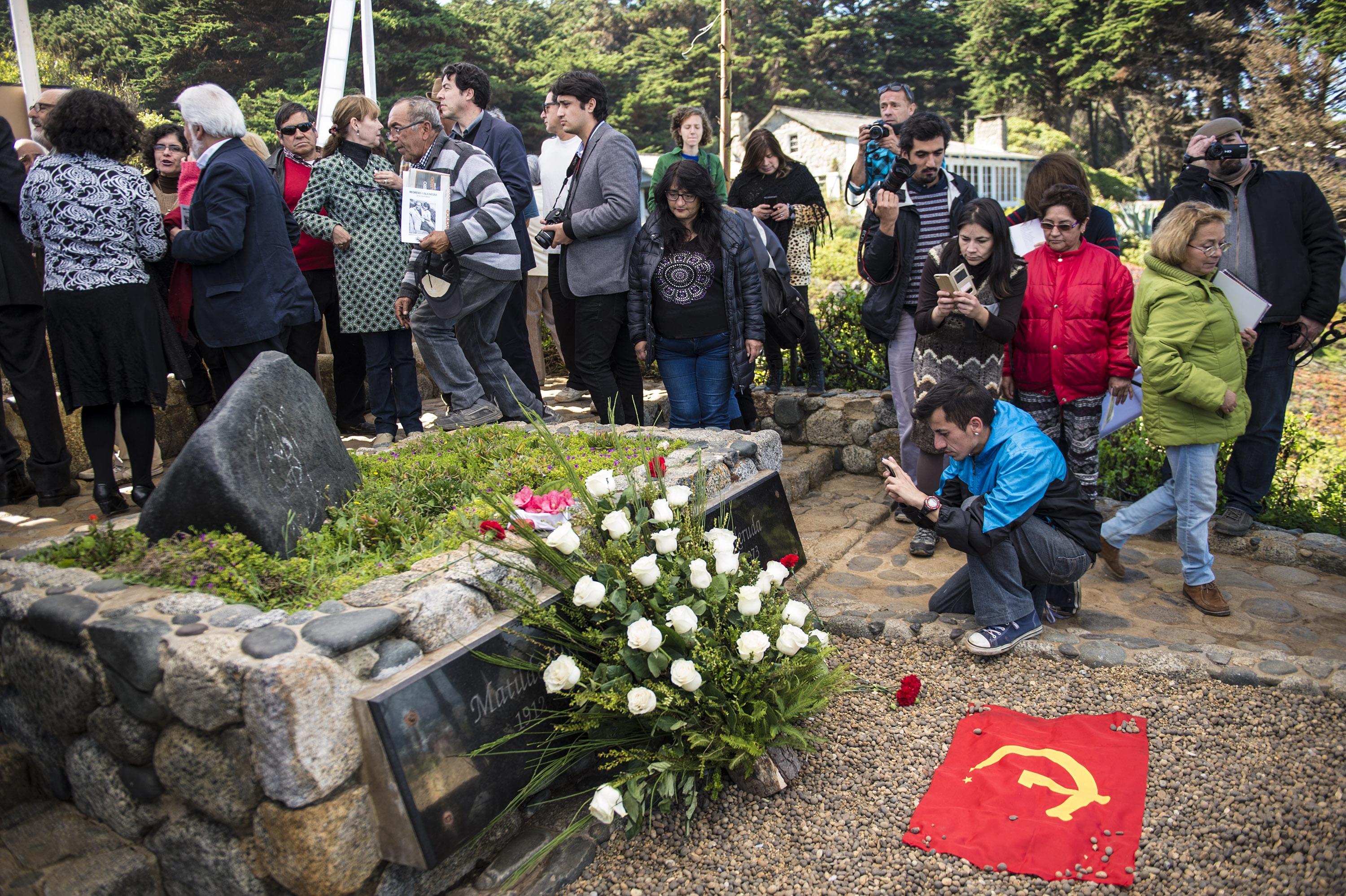 En 2016, el poeta Pablo Neruda fue enterrado nuevamente en Isla Negra, a 120 km de Santiago de Chile. Tumba de Pablo Neruda