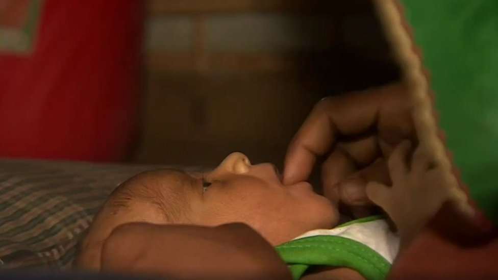 "Jika menatap bayi saya, yang rasakan adalah cinta," kata ibu Rohingya yang sekarang mengungsi di Bangladesh.