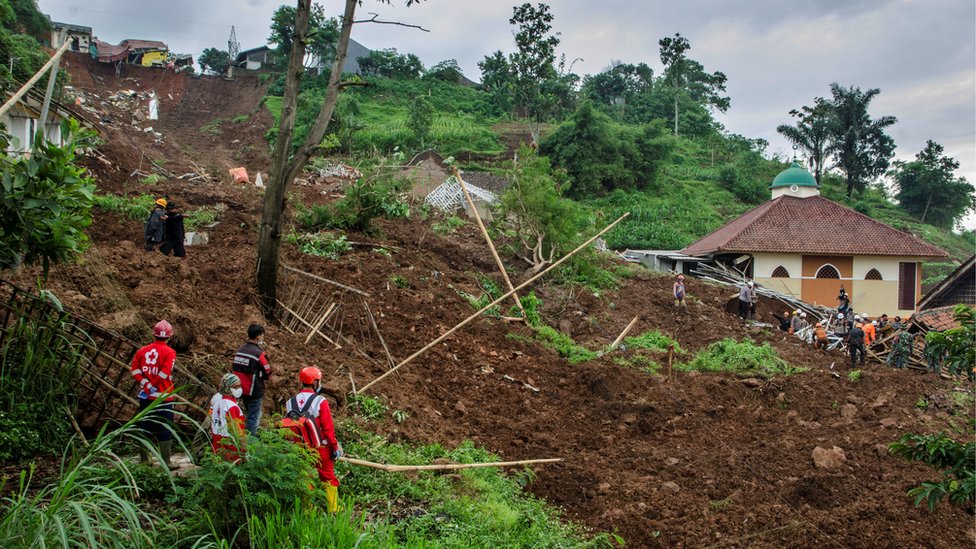 Indonesian Red Cross searched for victims buried by landslides in Sumedang, West Java Province, Indonesia, 10 January 2021