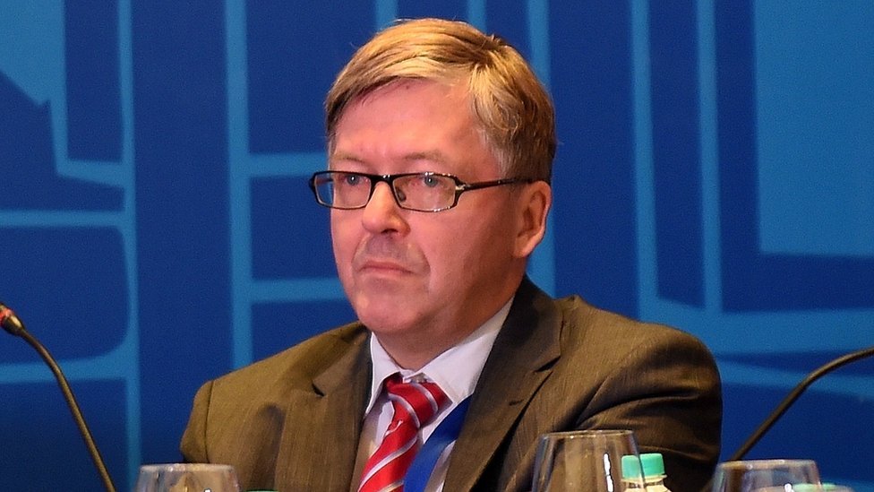 Ханс-Петер Бартельс, парламентский комиссар Бундесвера
