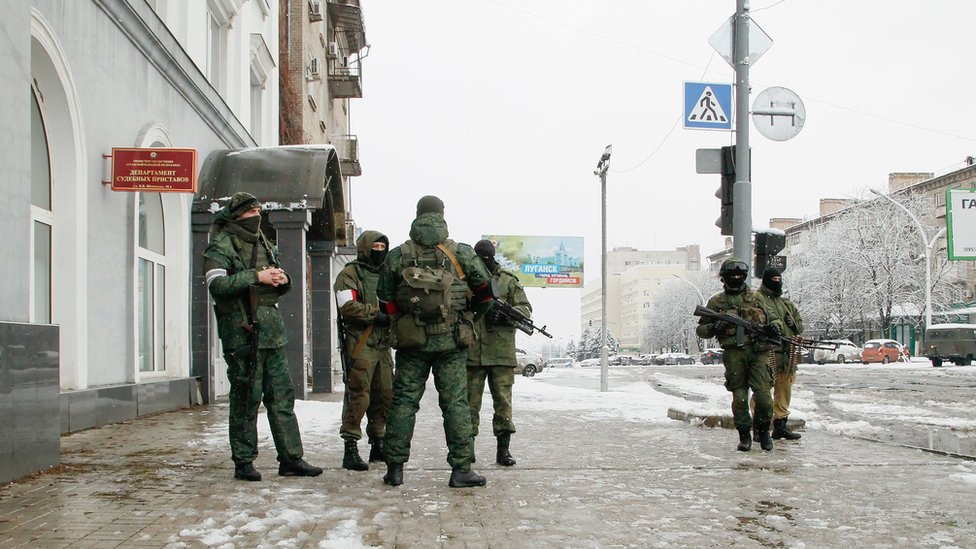 Цього тижня у центрі Луганська з'явилися групи озброєних людей і військова техніка