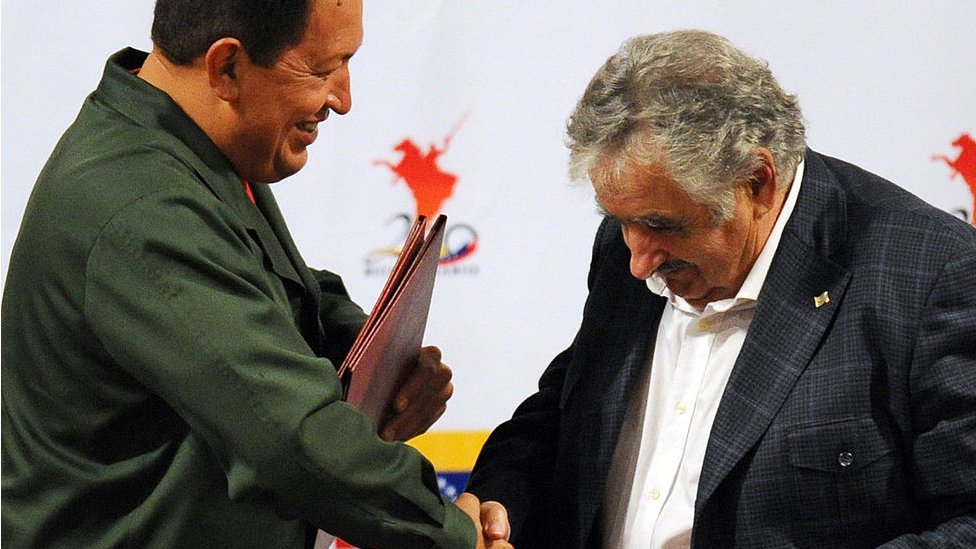 Hugo Chávez y José Mujica en 2010