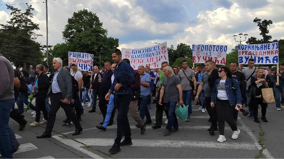 vučić, miting SNS