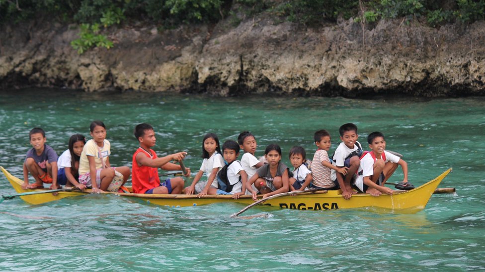 Anak-anak di kapal