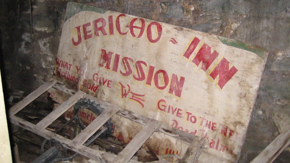 Jericho Mission Inn en la ciudad subterránea de Seattle, estado de Washington, Estados Unidos