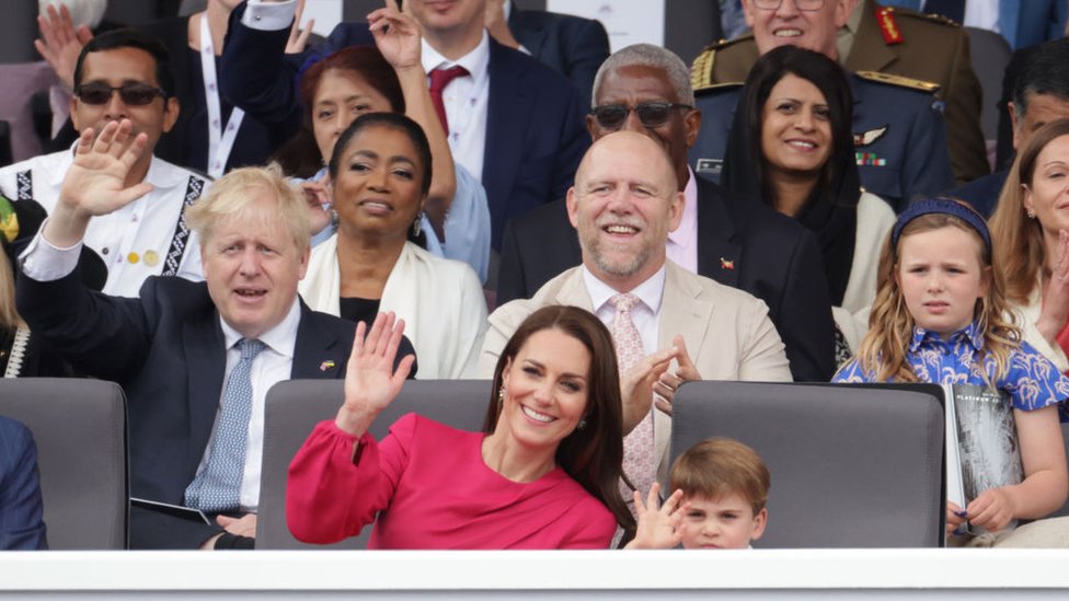 Boris Johnson y la Familia Real.