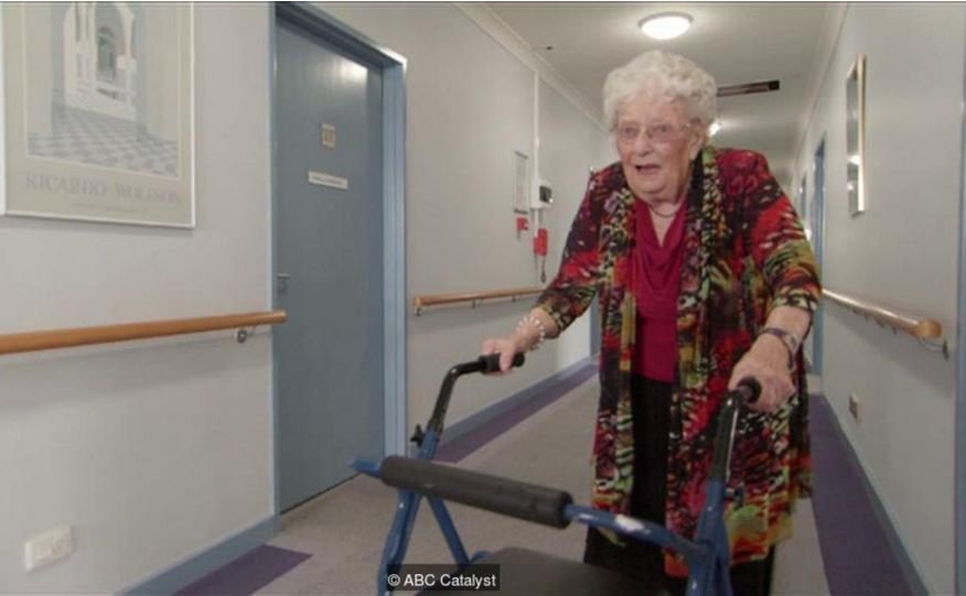 La habilidad de Norma para recordar canciones nuevas sorprendió a los médicos. Foto: ABC Catalyst. Norma. Foto: ABC Catalyst.