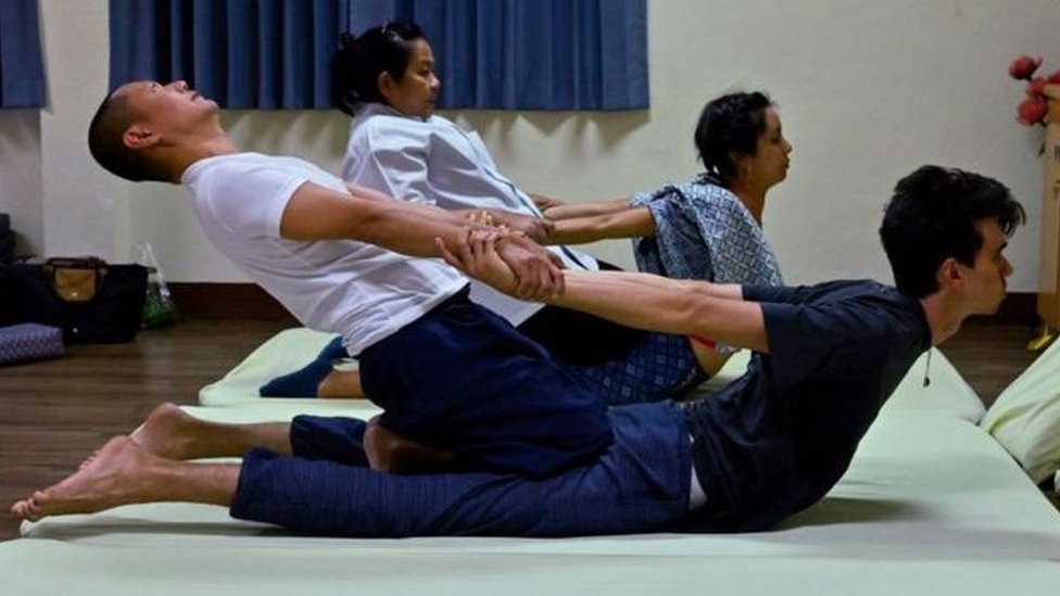 تدليك تايلاندي