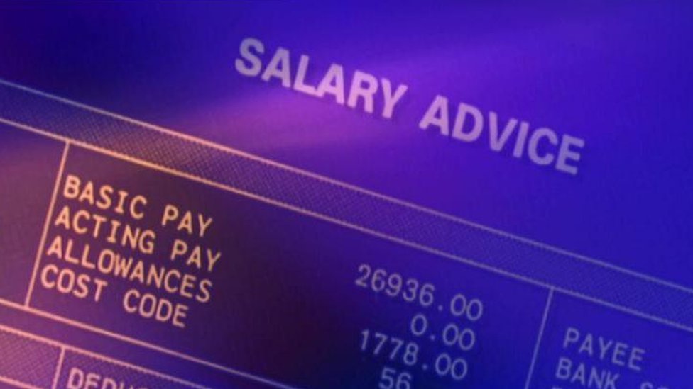 Average Income hits New Peak BBC News