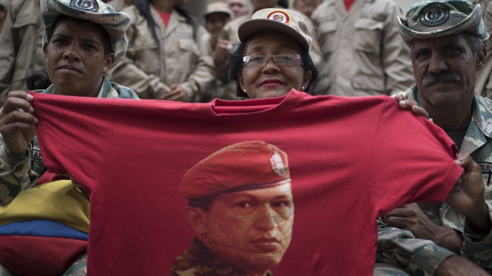 La milicia, formada por civiles, está dispuesta a ayudar a las fuerzas armadas de Venezuela en caso de una invasión extranjera. Milicianos