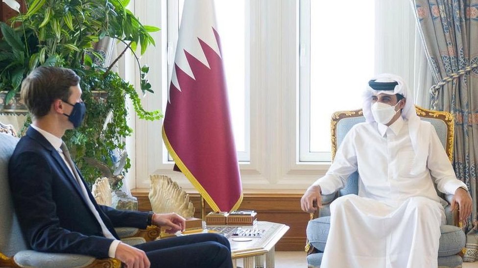 جاريد كوشنر، مبعوث الرئيس الأمريكي، أثناء محادثات مع أمير قطر الأسبوع الماضي