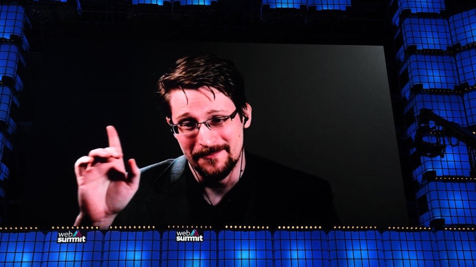 Edward Snowden filtró secretos de inteligencia de Estados Unidos y acabó refugiándose en Rusia.
