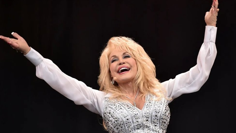 Na Glastonberi festivalu 2014. godine, Doli Parton je privukla više od 180.000 posetilaca