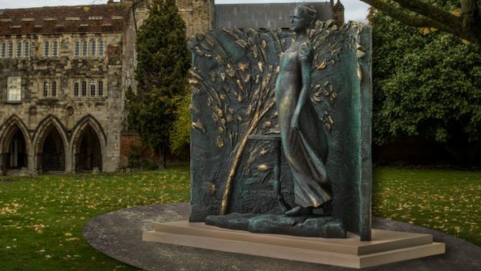Winchester Cathedral Jane Austen sculpture plans scrapped