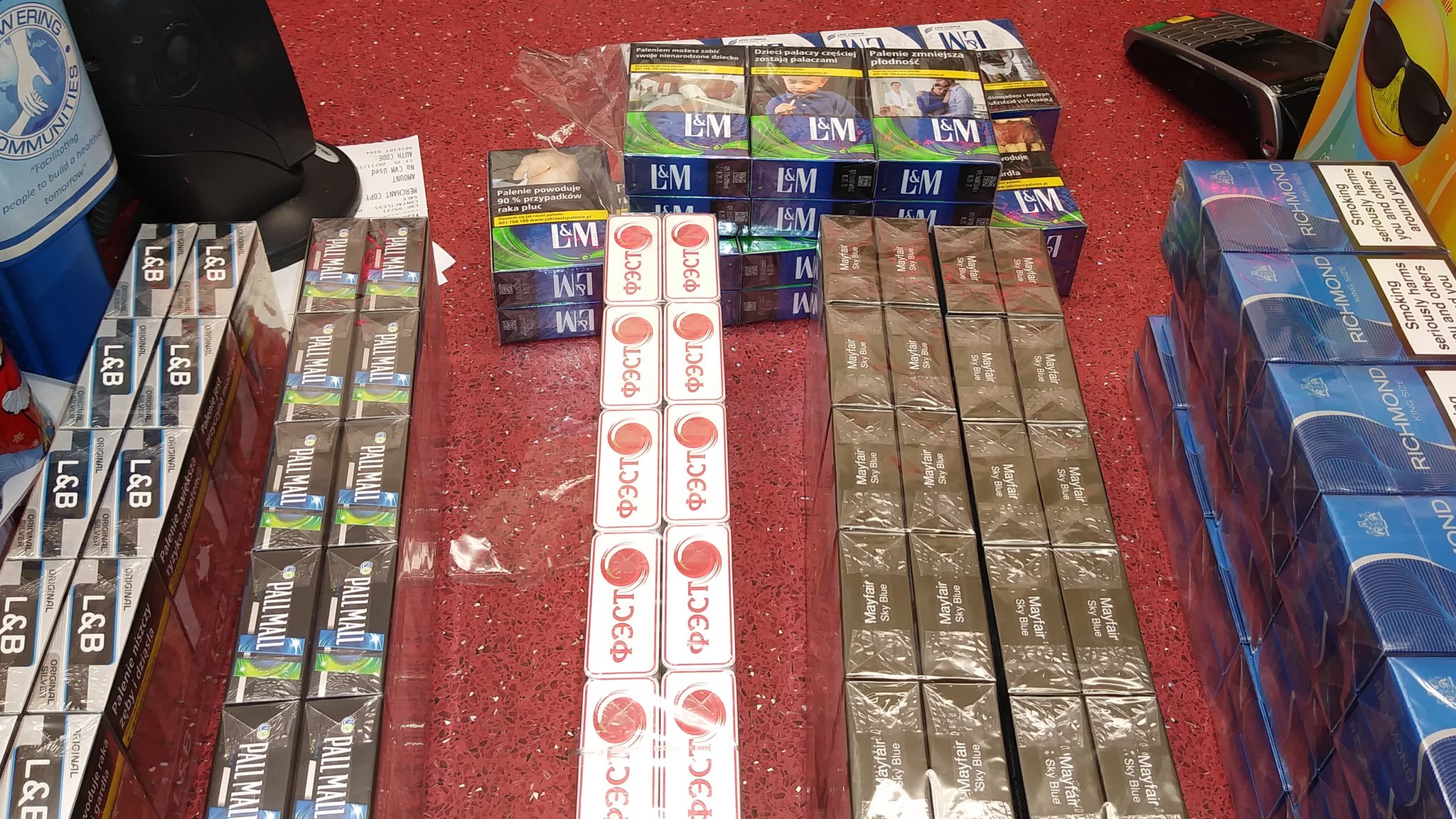 Shop used chute from flat above to sell illicit cigarettes, council claims  - Manchester Evening News