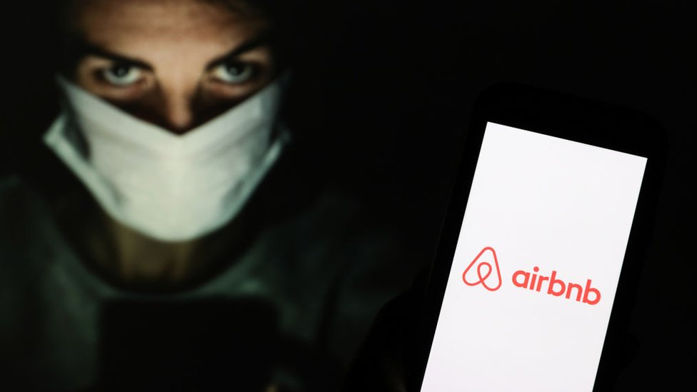 Airbnb se ha visto gravemente afectada por la pandemia.