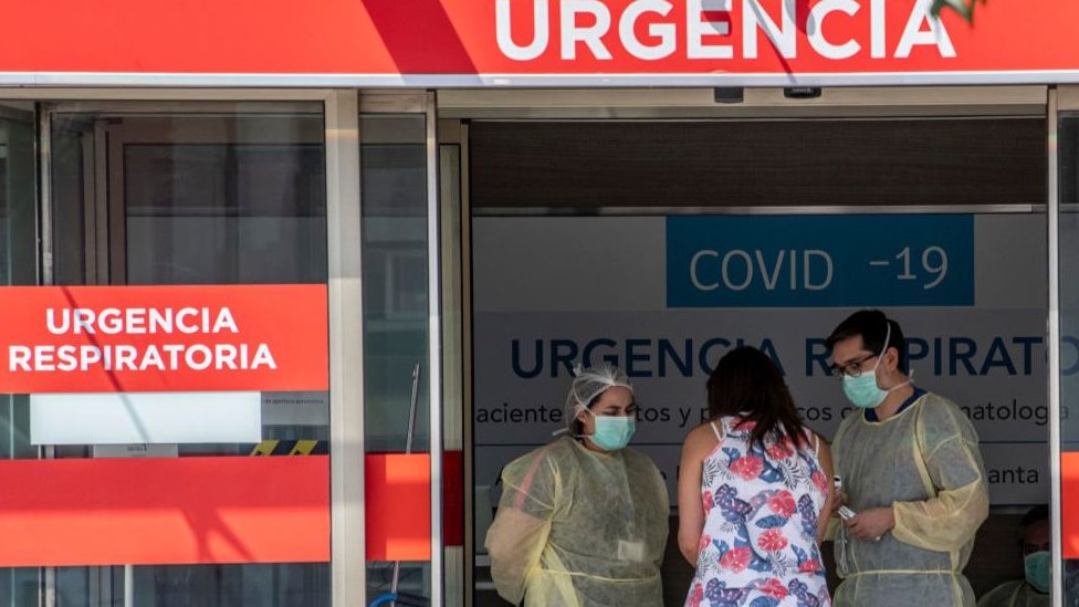 Según expertos, hasta el momento el sistema sanitario chileno “ha respondido”.
