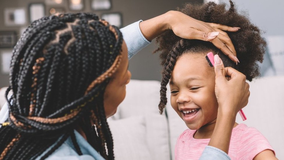 Afro hair discrimination: Campaigners want people to be treated fairly - BBC Newsround Afro hair discrimination: Campaigners want people to be treated fairly - BBC Newsround