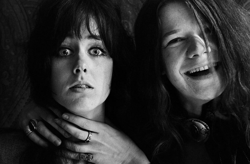 The music photographer trusted by the stars - BBC News