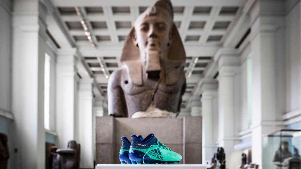 حذاء صلاح في المتحف البريطاني
