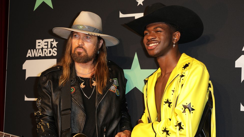 Lil Nas X Old Town Road Costume Official Video For Lil Nas X S Billboard 1 Hit Old Town Road Remix Featuring Billy Ray Cyrus - lil nas x old town road roblox music id youtube