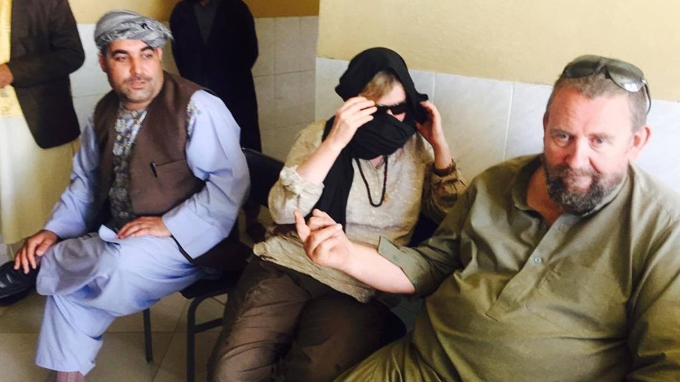 Изображение нескольких раненых иностранных туристов в районе Чешти-Шариф на западе провинции Герат в четверг